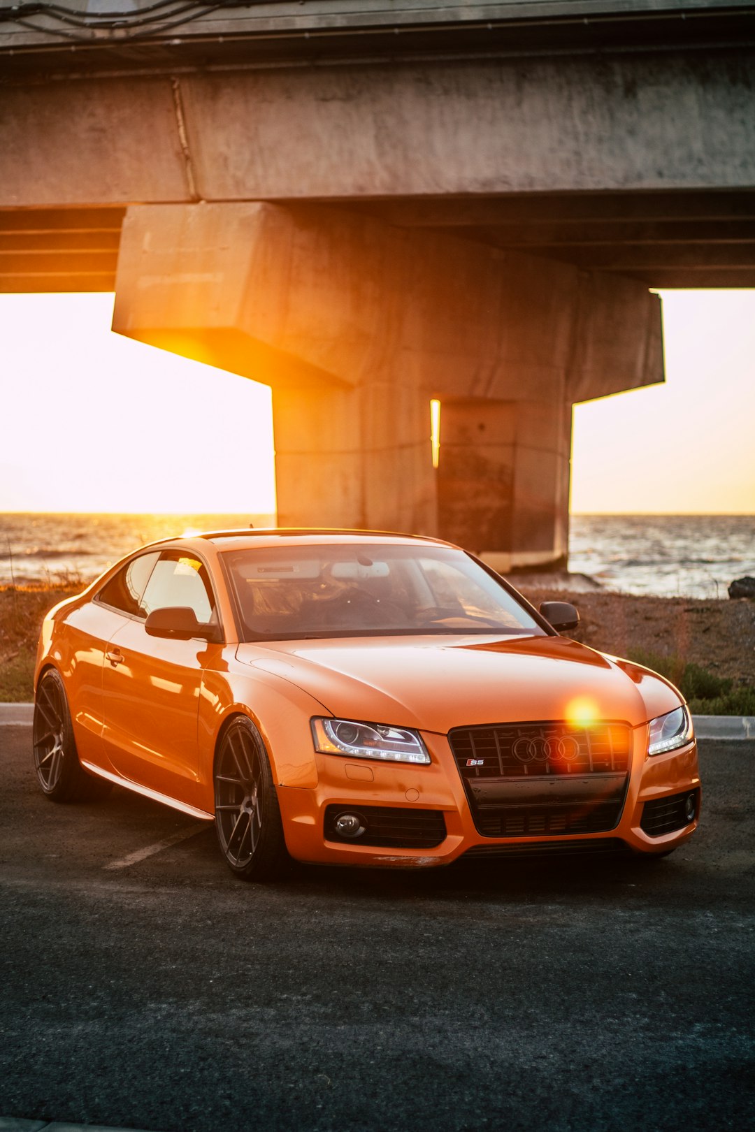 Luxury Urban Sunset Wallpaper