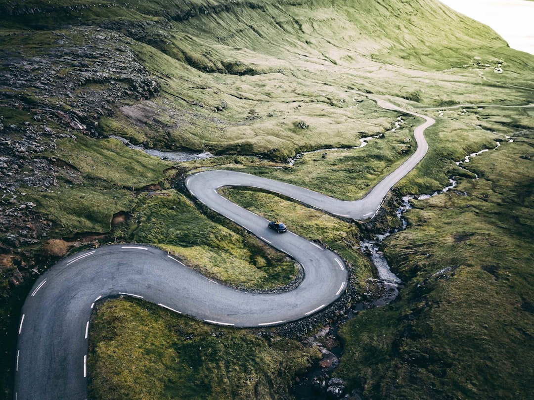 Grey Snake Road Scenery Wallpaper