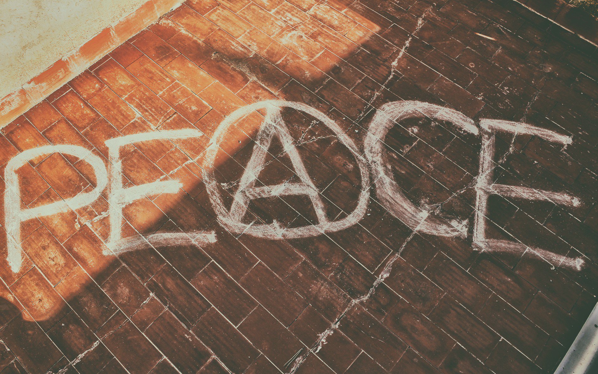 Broken Circle Paris Peace Wallpaper