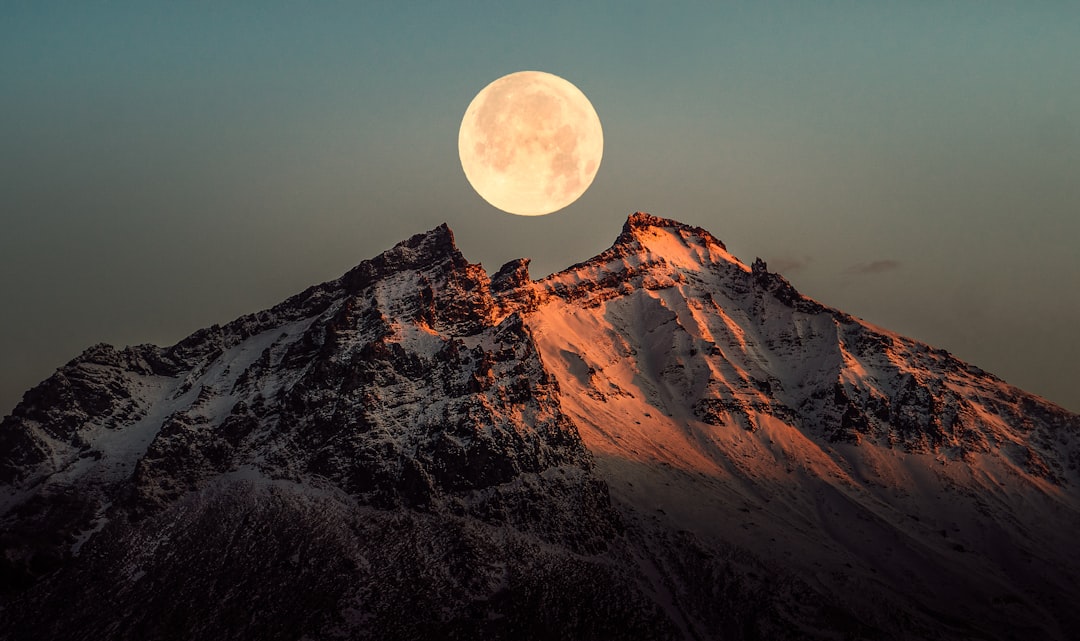 Minimalist Iceland Moon Wallpaper
