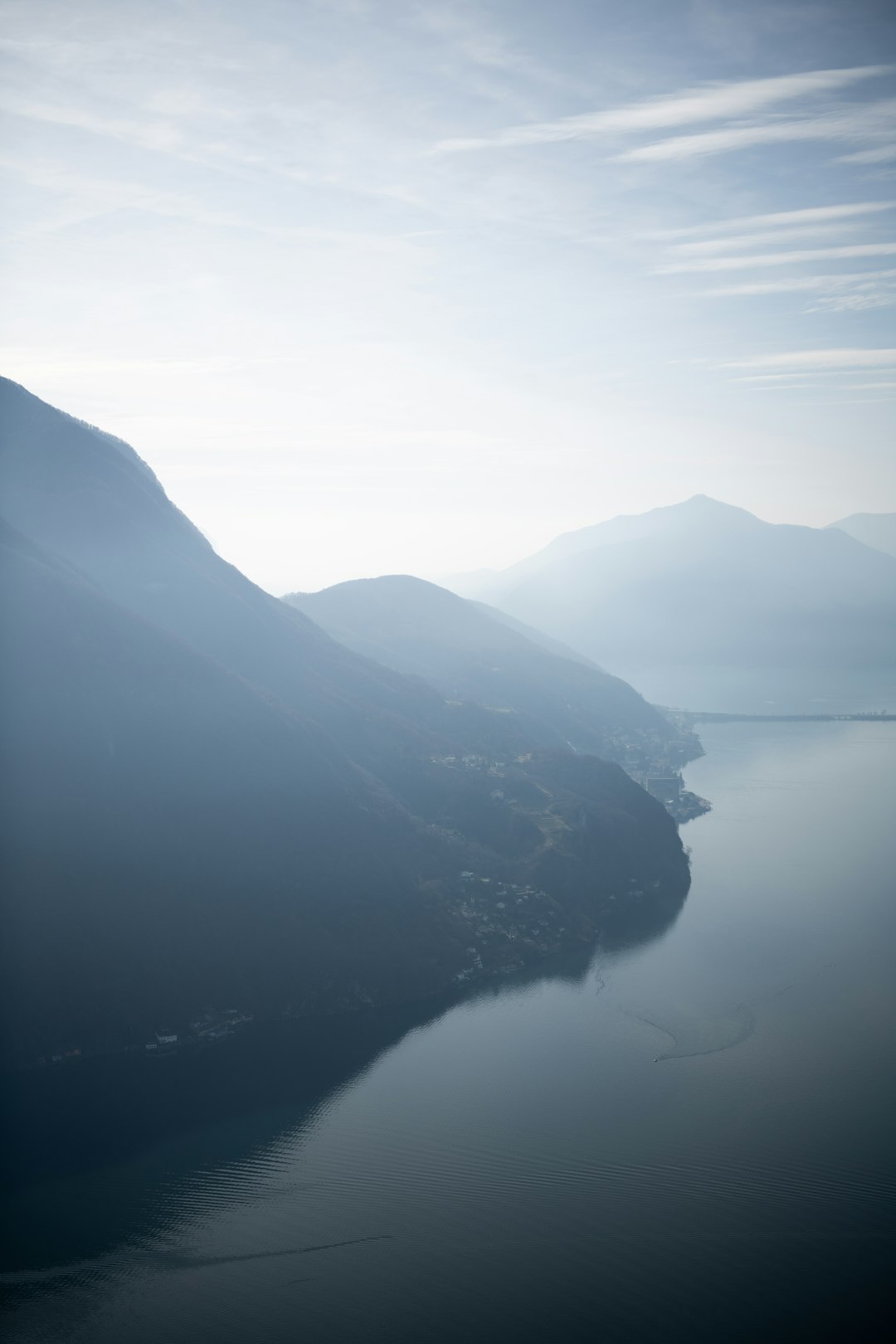 Swiss Lake Sunlight Wallpaper