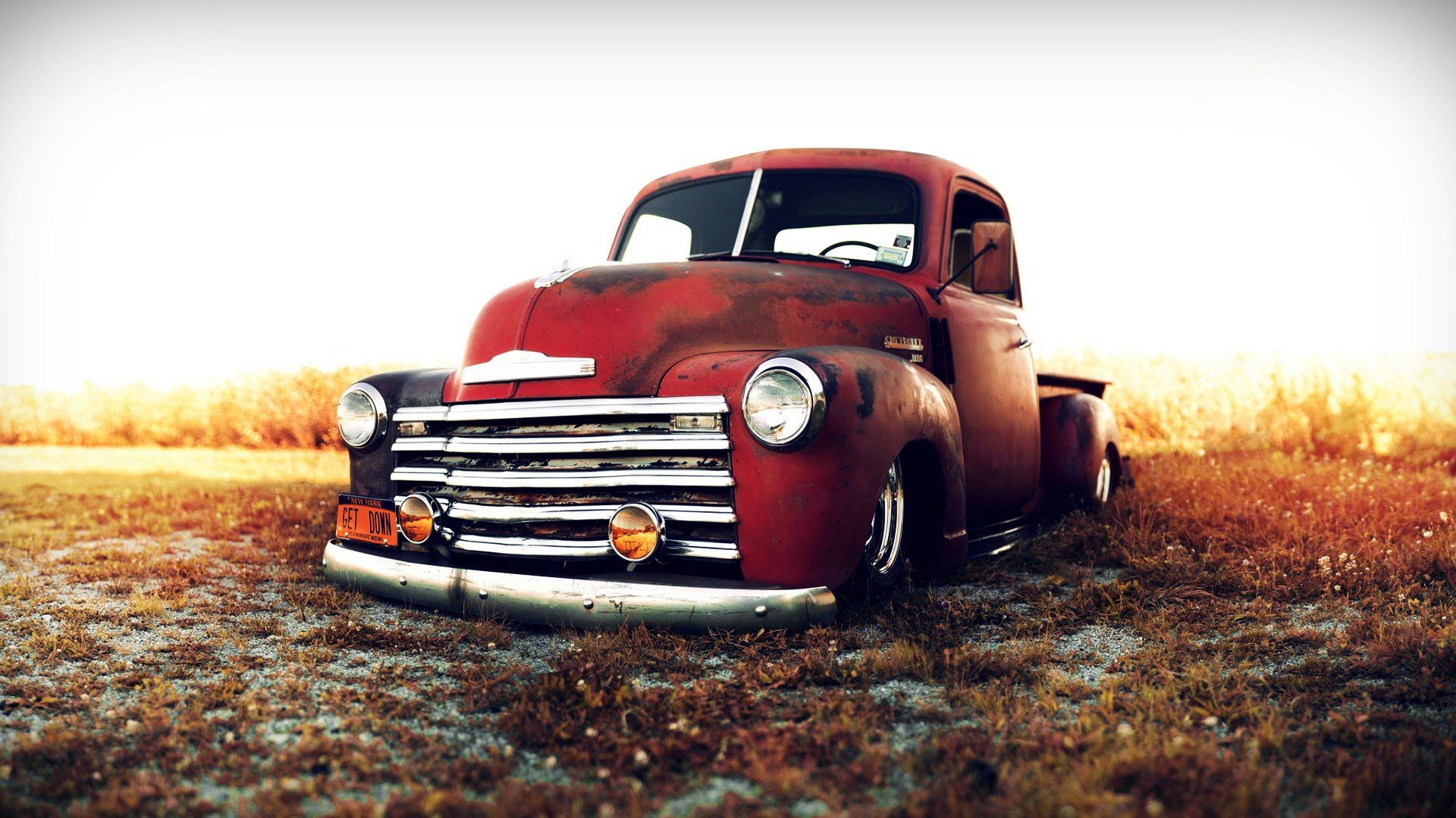 Classic Red Car Wallpaper