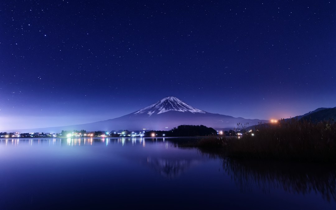 Editor's Choice Wallpaper