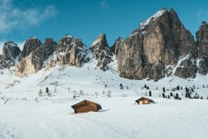 Editor's Choice - Winter Cabin Mountains Wallpaper