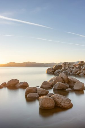 Editor's Choice - Coastal Rocks Lake Wallpaper