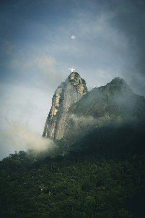 Editor's Choice - Misty Mountain Peak Wallpaper