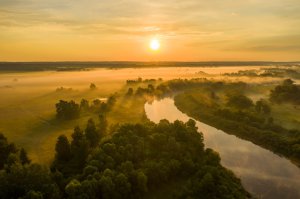 Editor's Choice - Dawn Sunlight Scenery Wallpaper