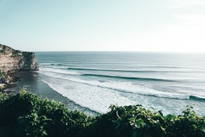 Editor's Choice - Uluwatu Temple Surf Wallpaper