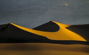 Community Photos - Golden Desert Dunes Wallpaper
