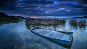 Community Photos - Shipwreck Under Blue Sky Wallpaper