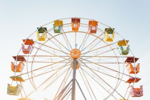 Collector's Choice - Venice Carnival Sunset Wheel Wallpaper