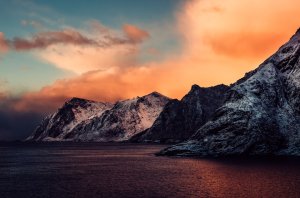 Editor's Choice - Nordic Winter Sunrise Wallpaper